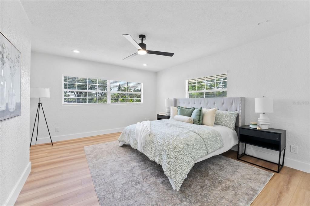 For Sale: $540,000 (5 beds, 3 baths, 2652 Square Feet)