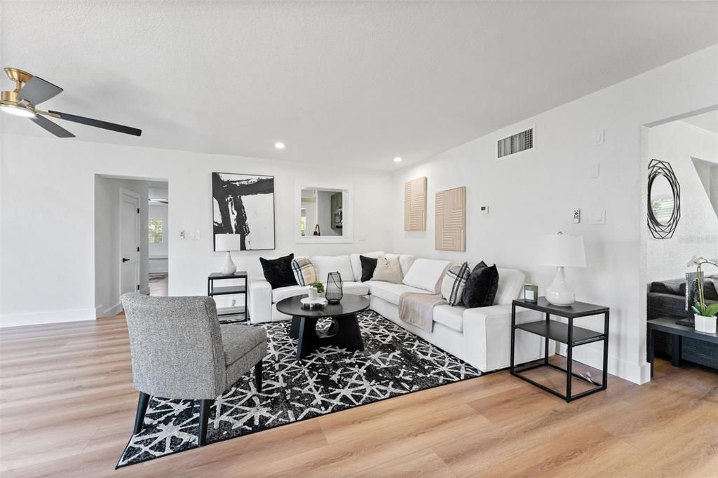 For Sale: $540,000 (5 beds, 3 baths, 2652 Square Feet)