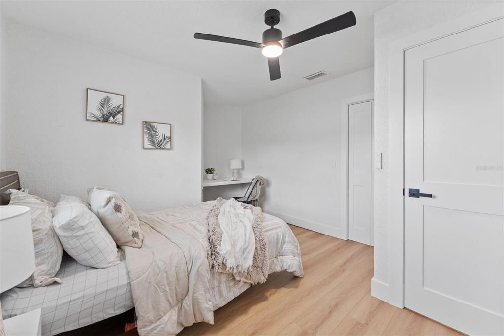 For Sale: $540,000 (5 beds, 3 baths, 2652 Square Feet)