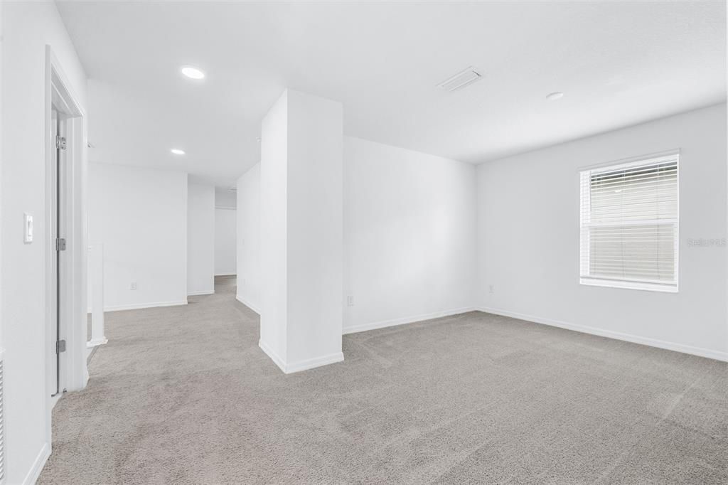 For Sale: $470,000 (4 beds, 3 baths, 2636 Square Feet)