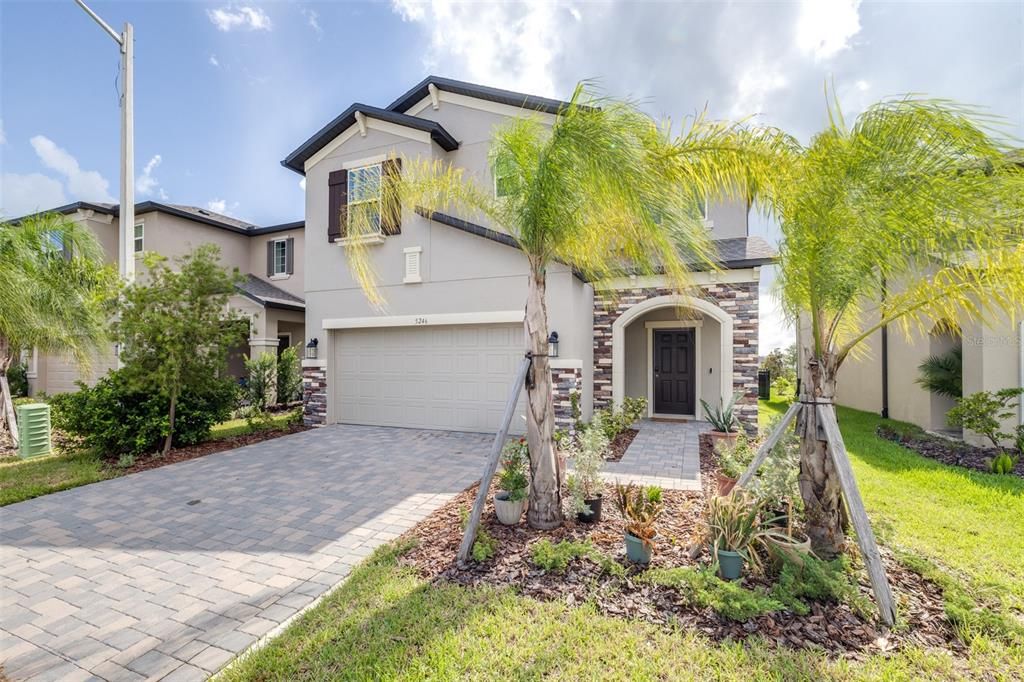 For Sale: $470,000 (4 beds, 3 baths, 2636 Square Feet)