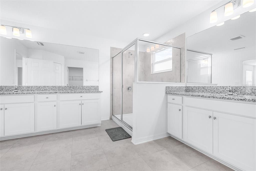 For Sale: $470,000 (4 beds, 3 baths, 2636 Square Feet)