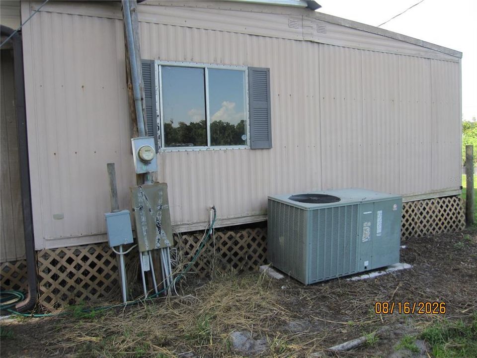 For Sale: $135,000 (2 beds, 2 baths, 1032 Square Feet)