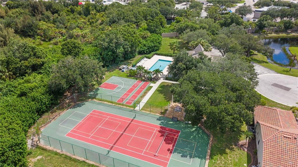 Activo con contrato: $379,000 (2 camas, 2 baños, 1826 Pies cuadrados)