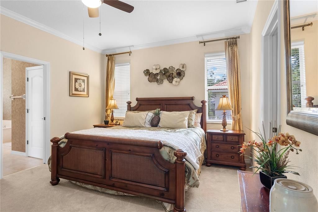 Activo con contrato: $379,000 (2 camas, 2 baños, 1826 Pies cuadrados)