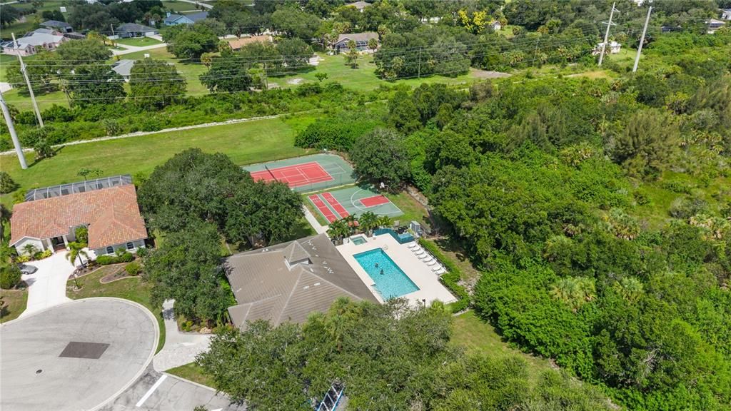 Activo con contrato: $379,000 (2 camas, 2 baños, 1826 Pies cuadrados)