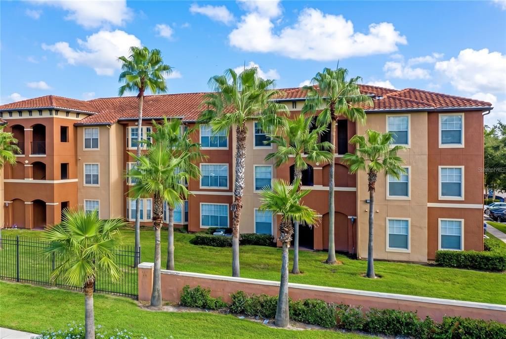 For Rent: $1,250 (1 beds, 1 baths, 709 Square Feet)