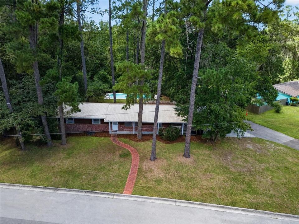 Active With Contract: $285,000 (4 beds, 2 baths, 1500 Square Feet)