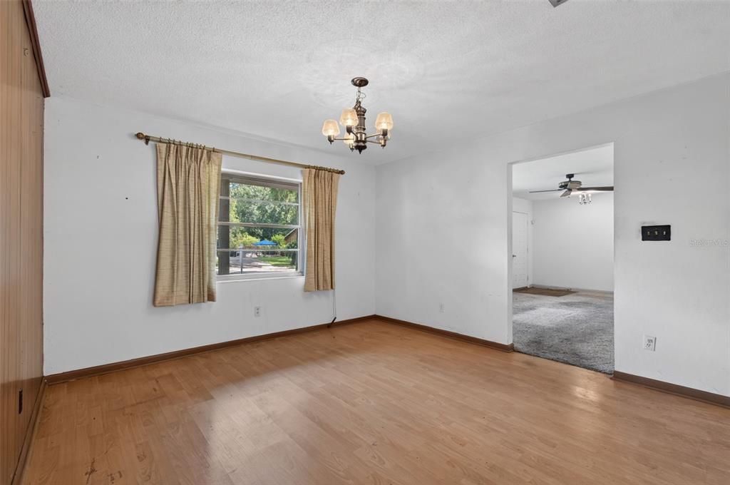Active With Contract: $285,000 (4 beds, 2 baths, 1500 Square Feet)