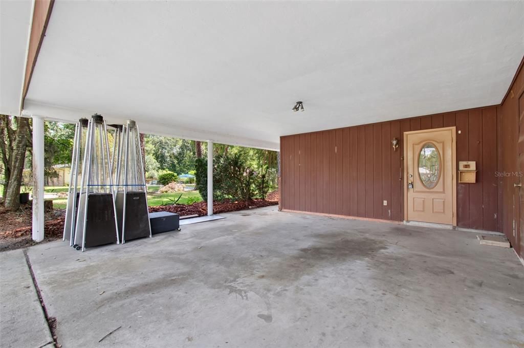 Active With Contract: $285,000 (4 beds, 2 baths, 1500 Square Feet)