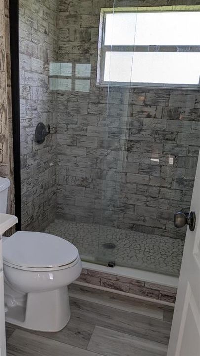 For Rent: $3,600 (5 beds, 3 baths, 2790 Square Feet)