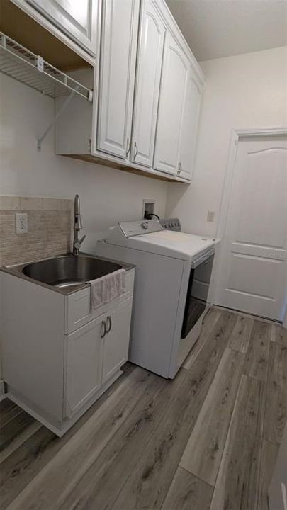 For Rent: $3,600 (5 beds, 3 baths, 2790 Square Feet)