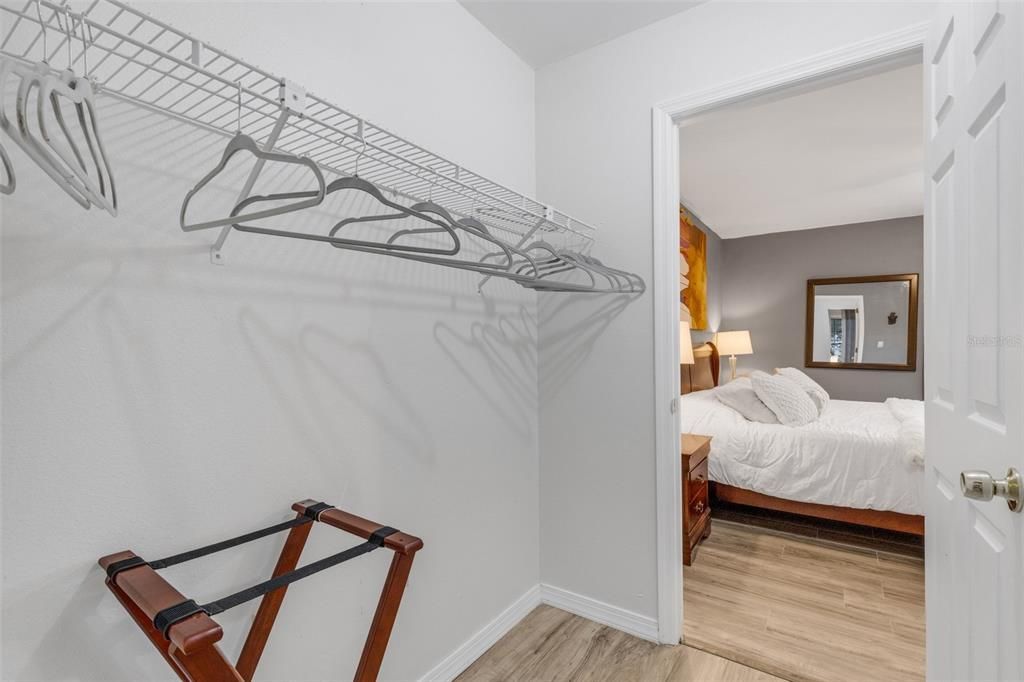 For Sale: $570,000 (3 beds, 2 baths, 2090 Square Feet)