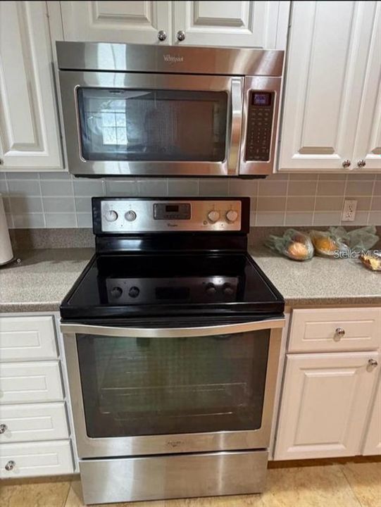 For Rent: $2,800 (4 beds, 3 baths, 1720 Square Feet)