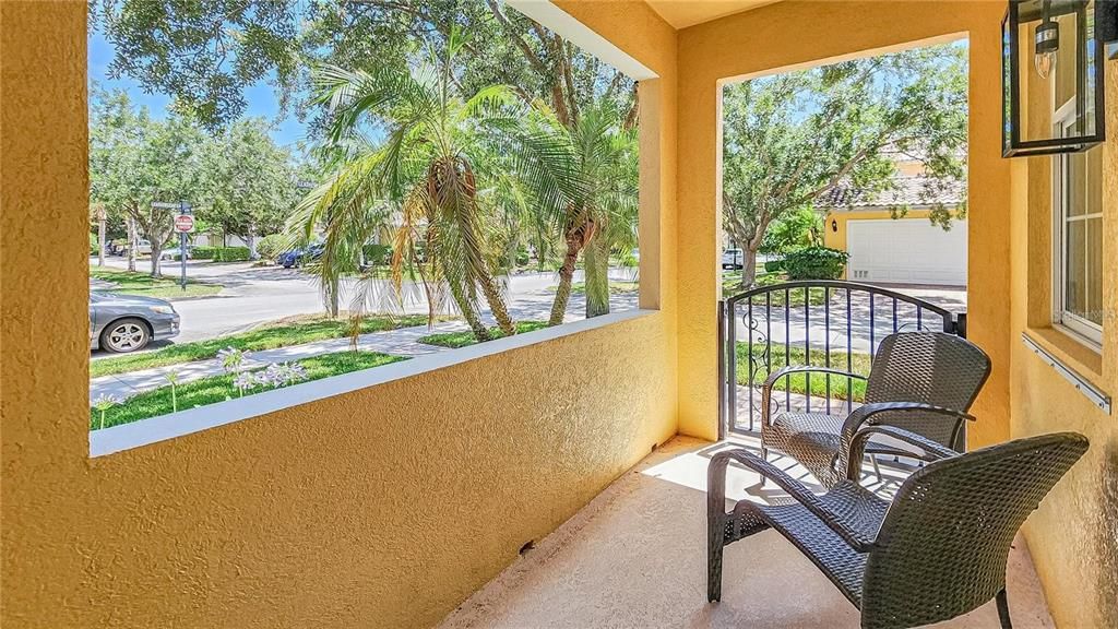 For Rent: $2,800 (4 beds, 3 baths, 1720 Square Feet)
