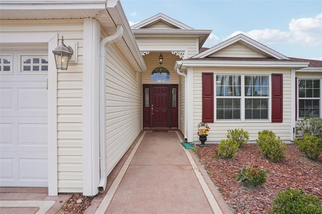 For Sale: $440,000 (3 beds, 2 baths, 1667 Square Feet)