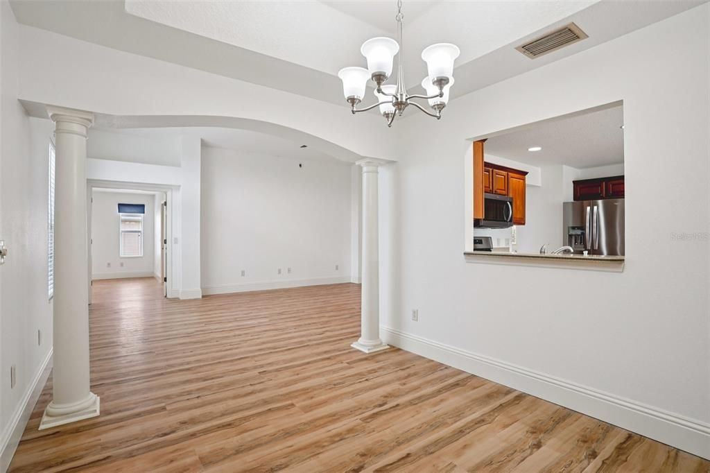 For Sale: $440,000 (3 beds, 2 baths, 1667 Square Feet)