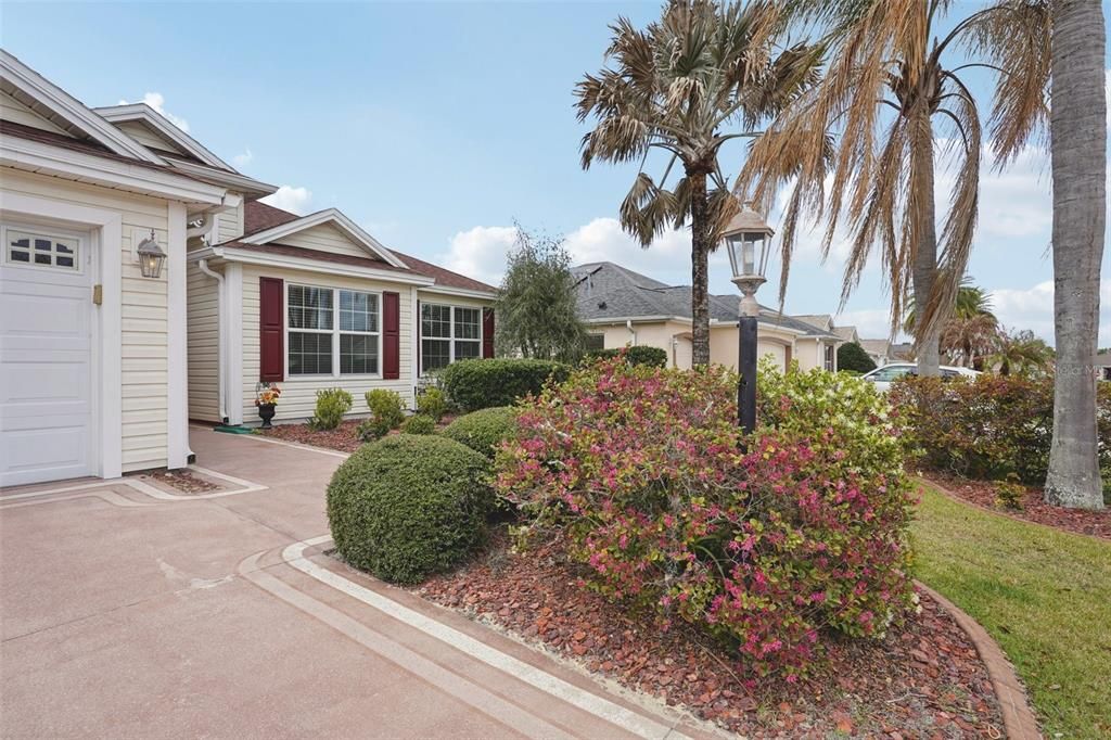 For Sale: $440,000 (3 beds, 2 baths, 1667 Square Feet)