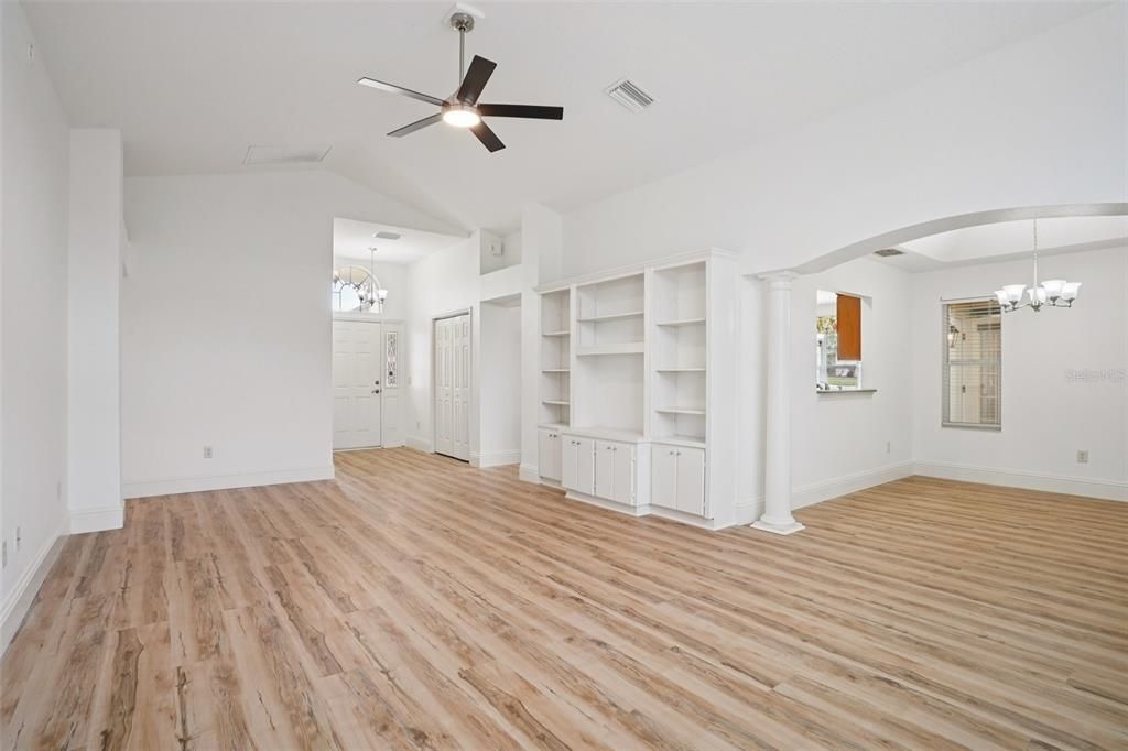 For Sale: $440,000 (3 beds, 2 baths, 1667 Square Feet)