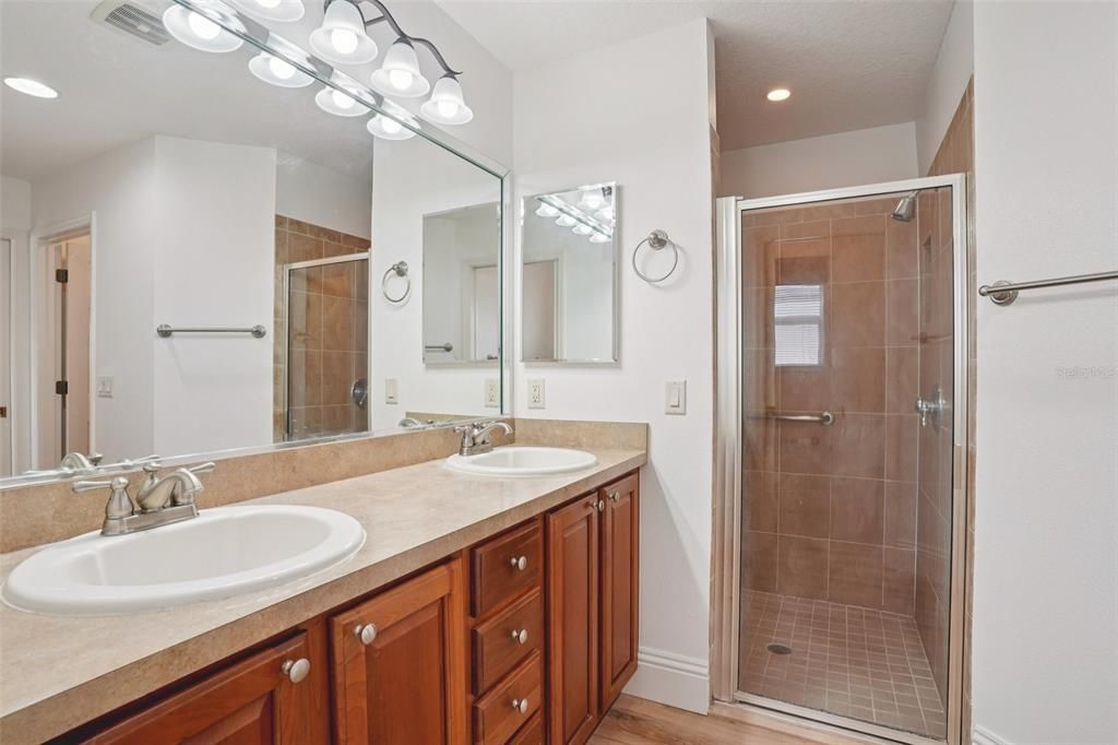 For Sale: $440,000 (3 beds, 2 baths, 1667 Square Feet)