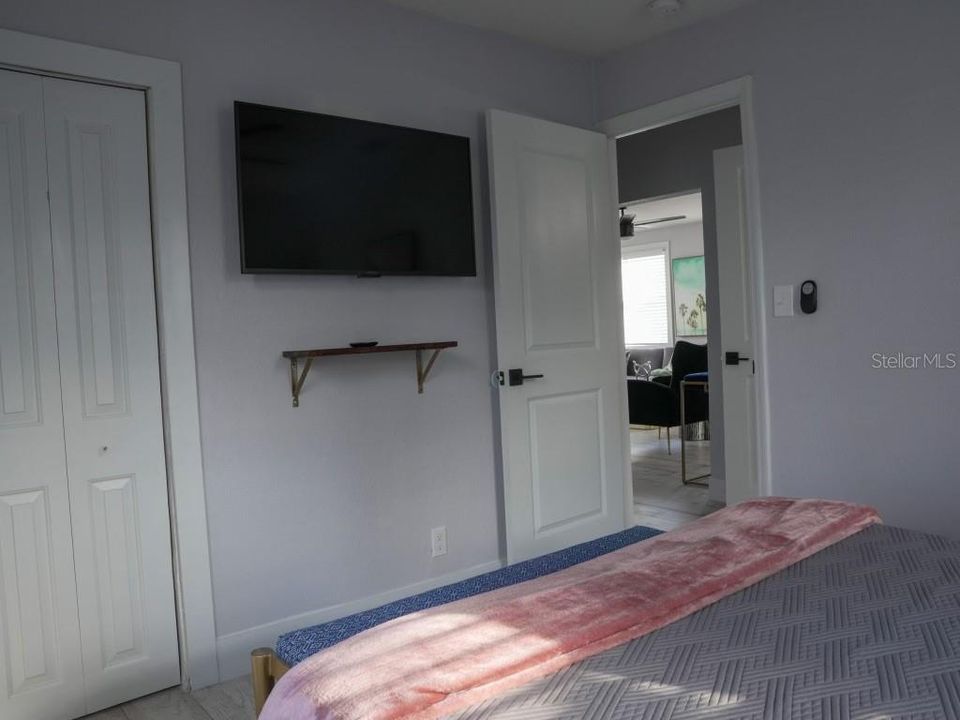 For Sale: $579,900 (8 beds, 0 baths, 1800 Square Feet)