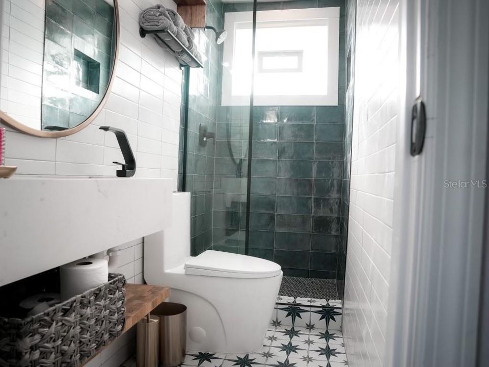 For Sale: $579,900 (8 beds, 0 baths, 1800 Square Feet)
