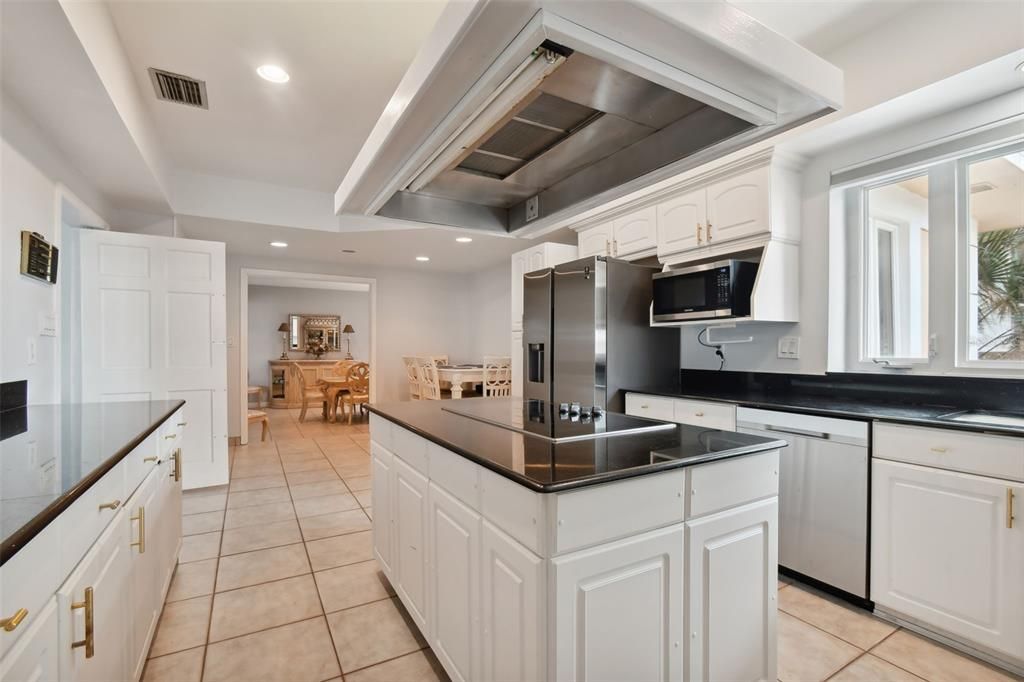 En Venta: $7,500,000 (6 camas, 5 baños, 6958 Pies cuadrados)
