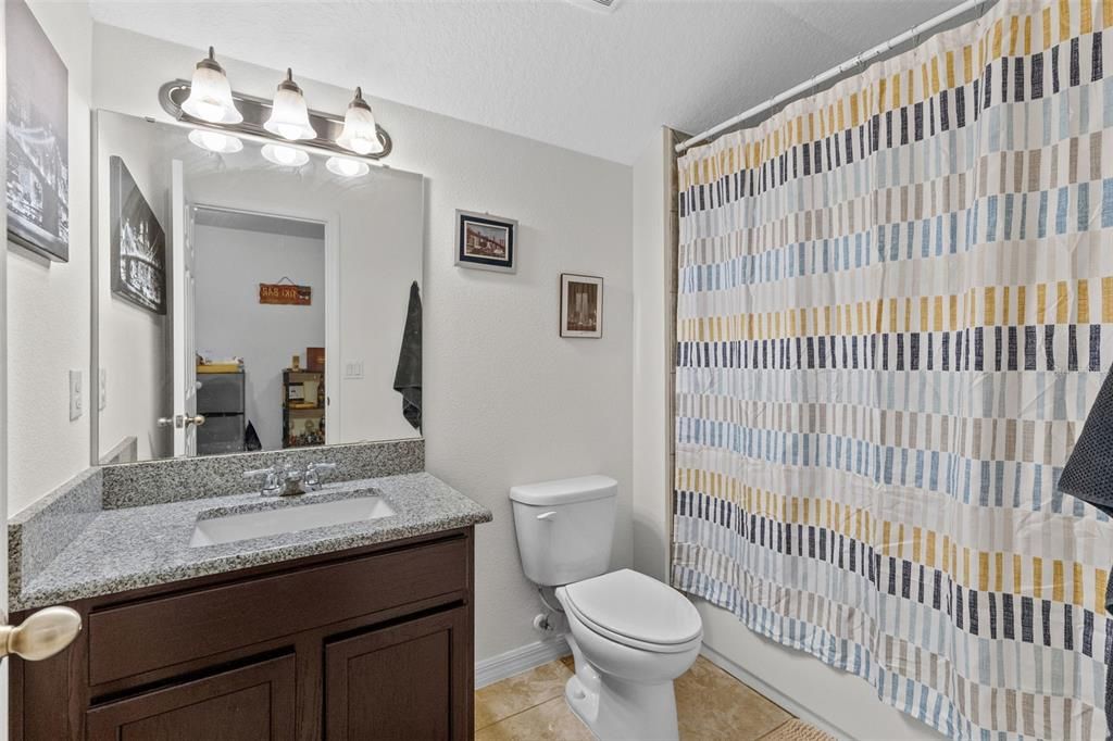 En Venta: $565,000 (4 camas, 4 baños, 3210 Pies cuadrados)