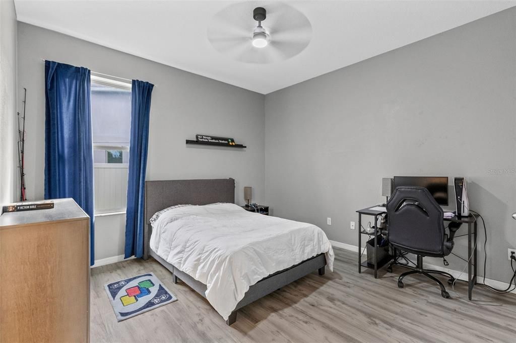 En Venta: $565,000 (4 camas, 4 baños, 3210 Pies cuadrados)