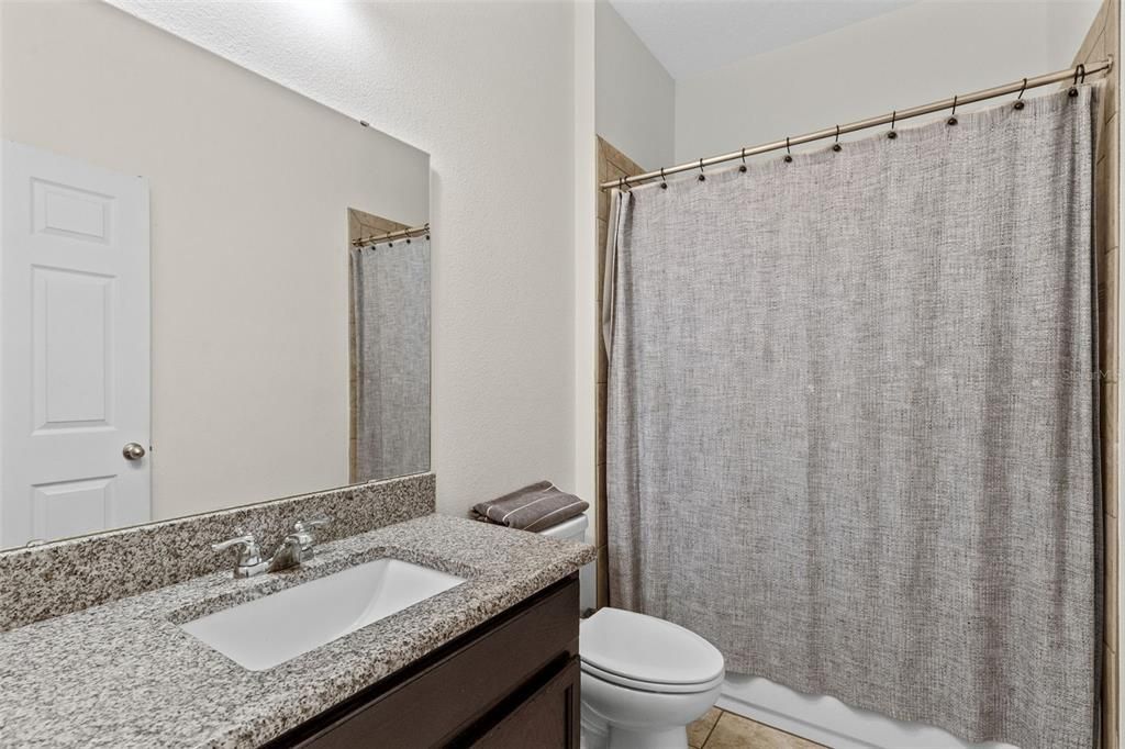 En Venta: $565,000 (4 camas, 4 baños, 3210 Pies cuadrados)