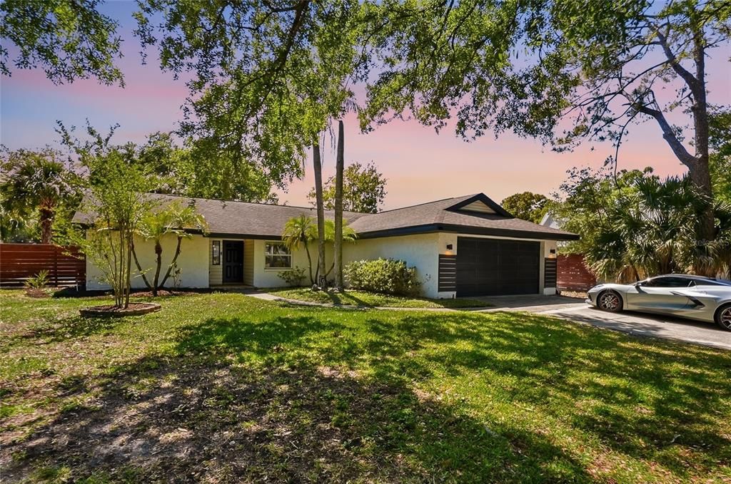En Renta: $3,995 (3 camas, 3 baños, 1633 Pies cuadrados)