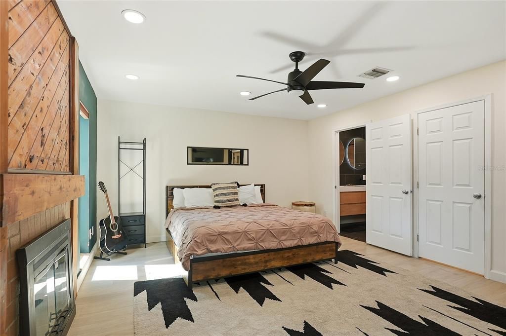 En Renta: $3,995 (3 camas, 3 baños, 1633 Pies cuadrados)