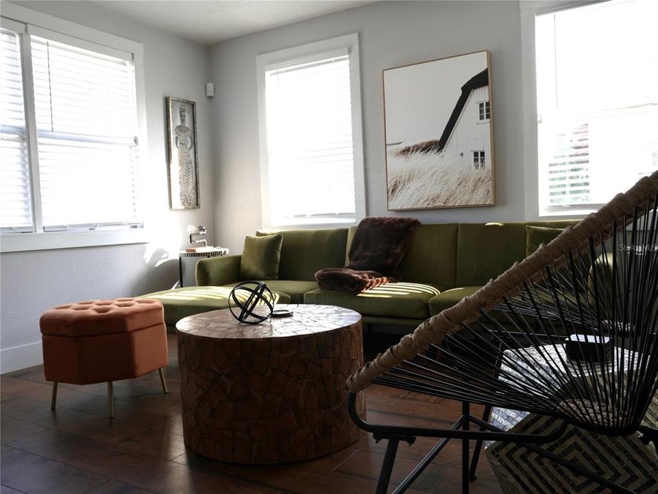 For Sale: $579,900 (4 beds, 2 baths, 1800 Square Feet)