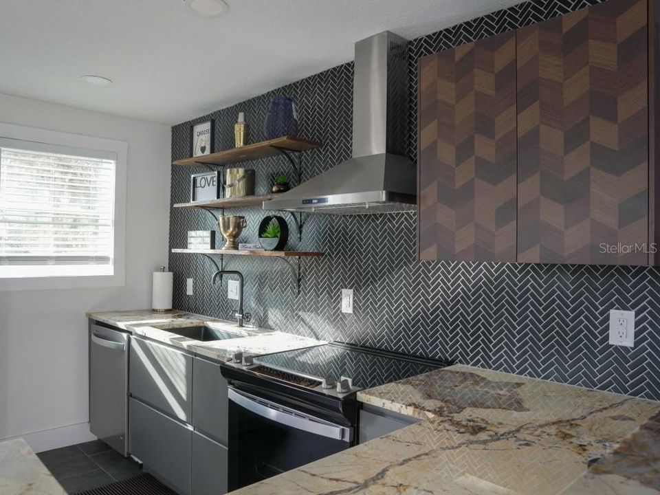 For Sale: $579,900 (4 beds, 2 baths, 1800 Square Feet)