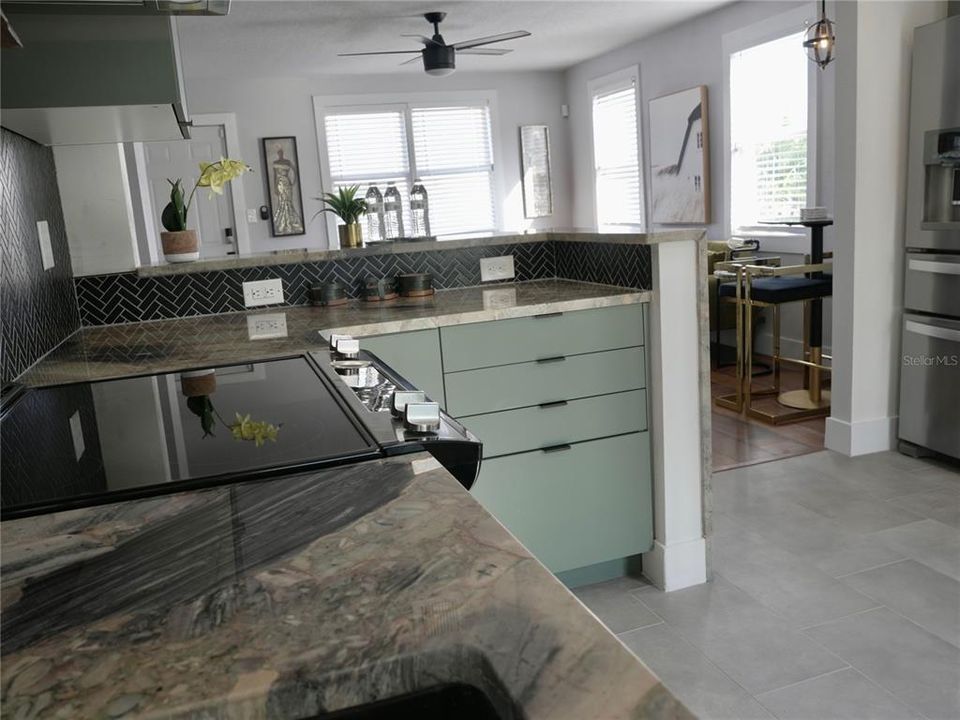 For Sale: $579,900 (4 beds, 2 baths, 1800 Square Feet)