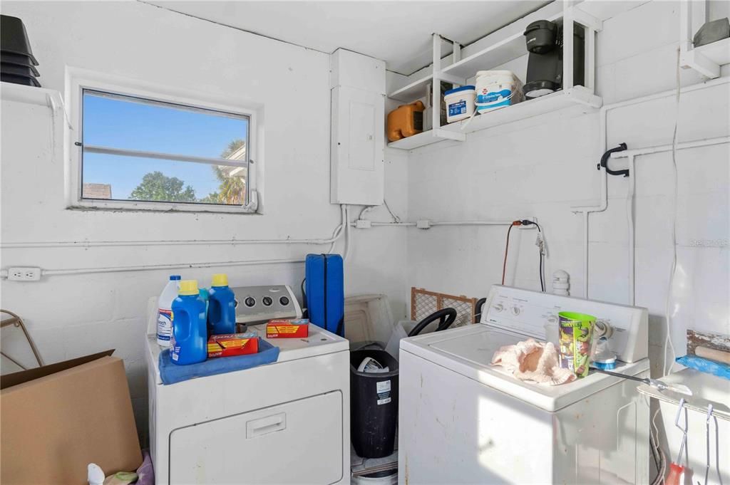 На продажу: $190,000 (2 спален, 2 ванн, 1386 Квадратных фут)