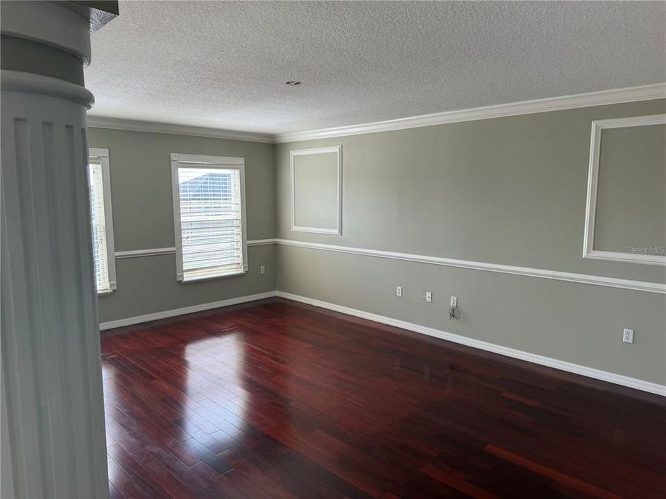 For Rent: $3,400 (6 beds, 4 baths, 3952 Square Feet)