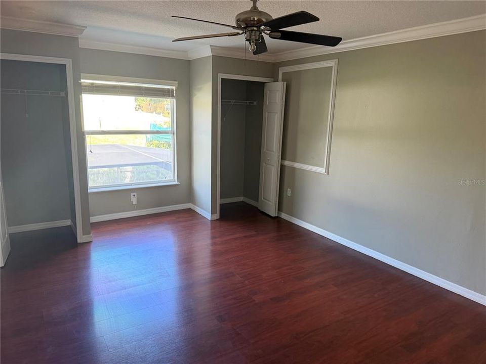 For Rent: $3,400 (6 beds, 4 baths, 3952 Square Feet)