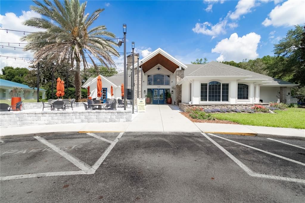 For Sale: $224,900 (2 beds, 2 baths, 1062 Square Feet)