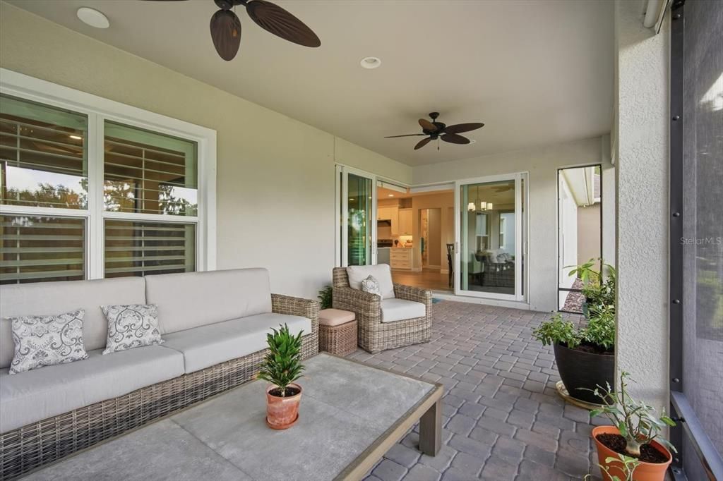 For Sale: $500,000 (3 beds, 2 baths, 2079 Square Feet)