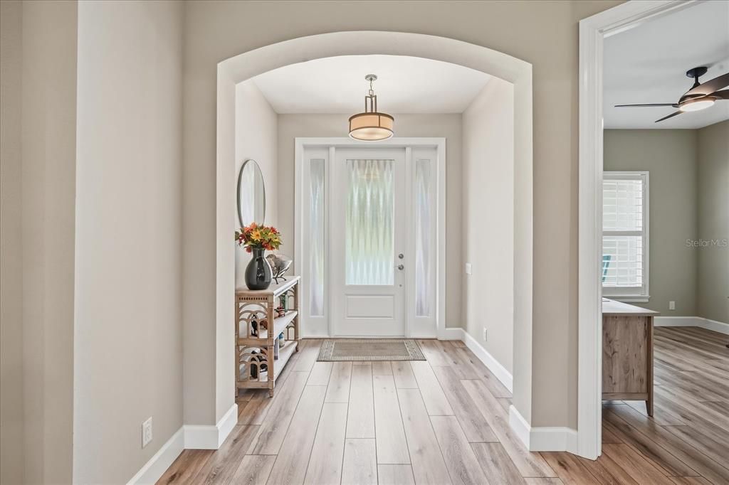 For Sale: $500,000 (3 beds, 2 baths, 2079 Square Feet)