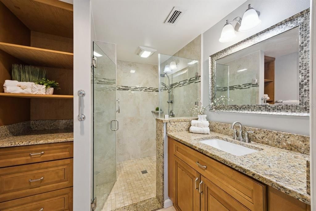 : $425,000 (3 camas, 2 baños, 1988 Pies cuadrados)