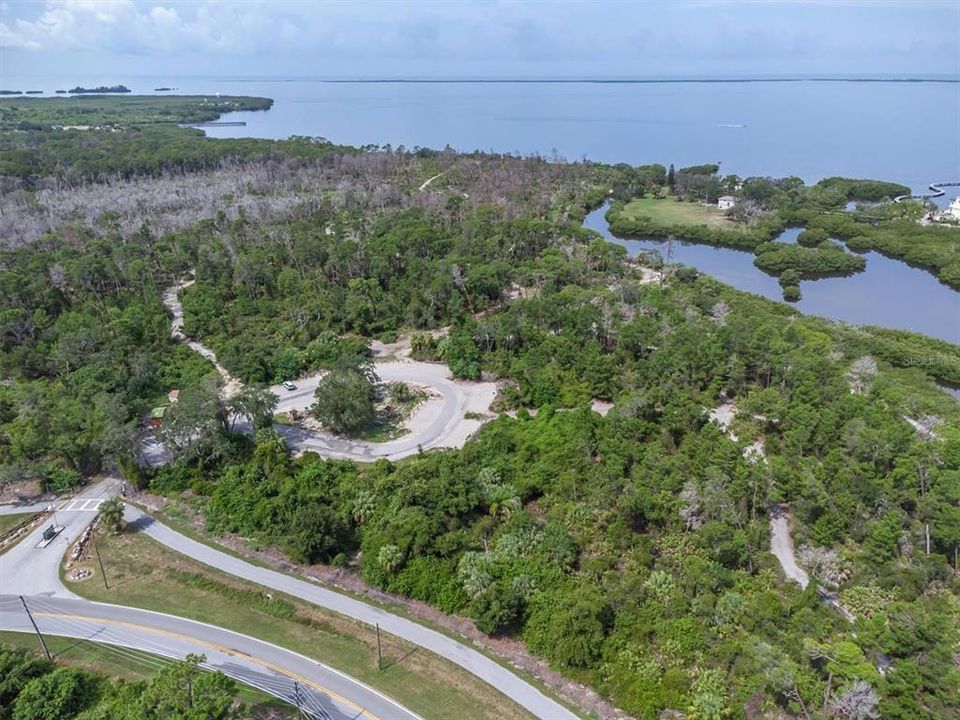 На продажу: $86,000 (0.29 acres)