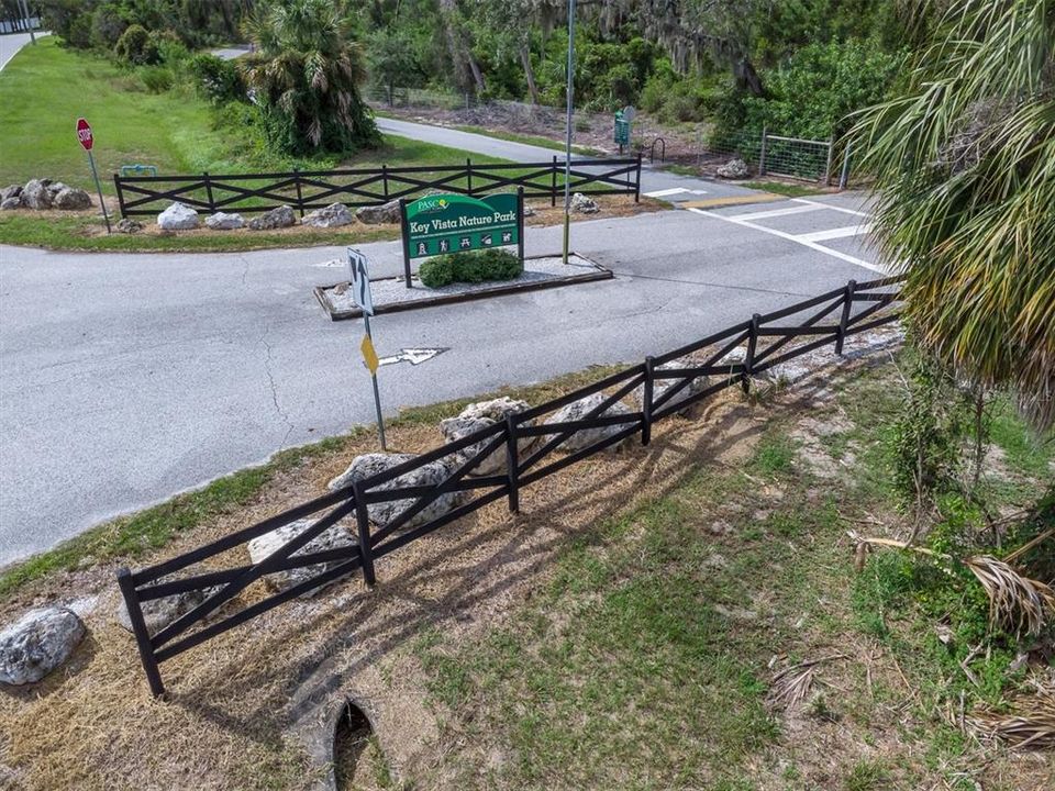На продажу: $86,000 (0.29 acres)