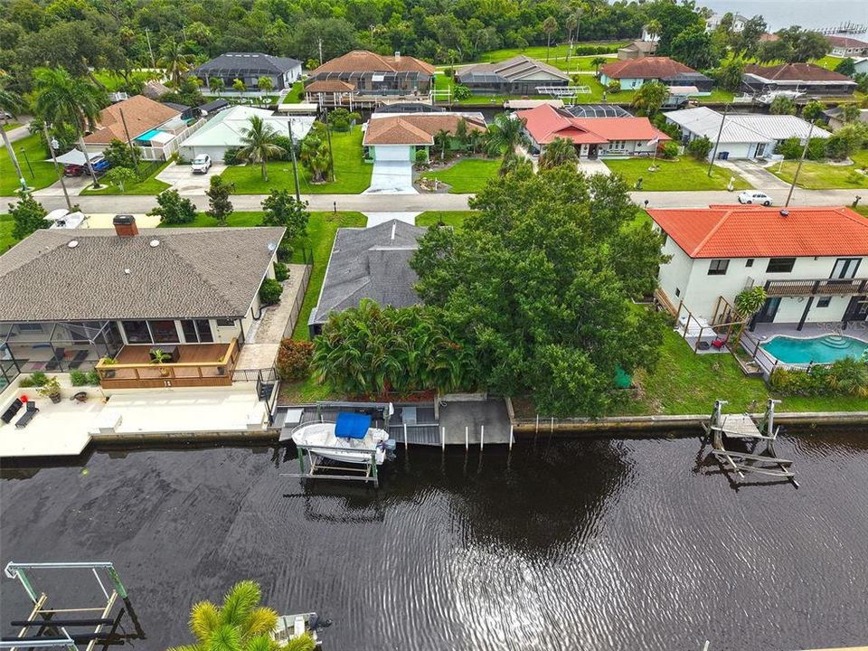 For Sale: $475,000 (3 beds, 2 baths, 2201 Square Feet)