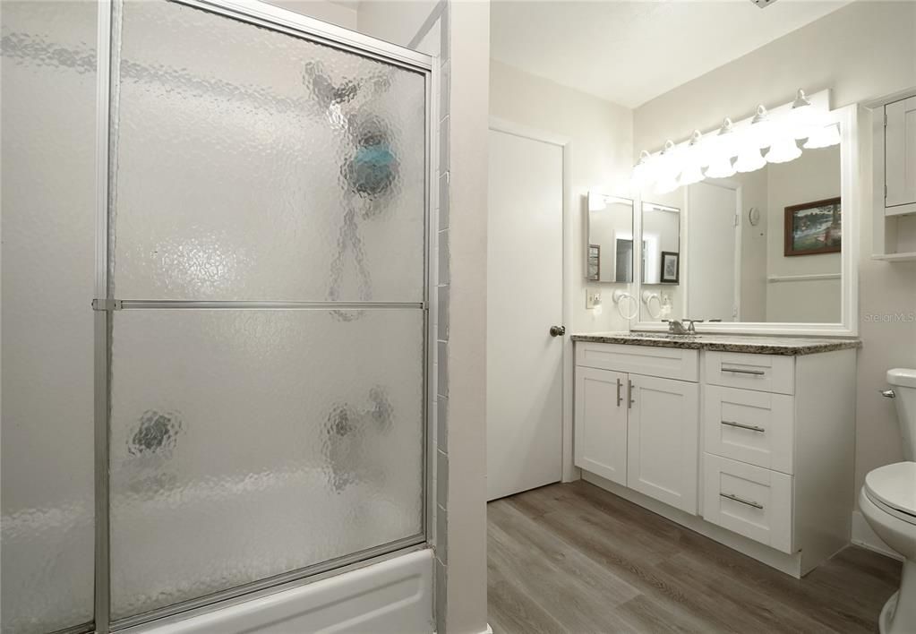 For Sale: $475,000 (3 beds, 2 baths, 2201 Square Feet)