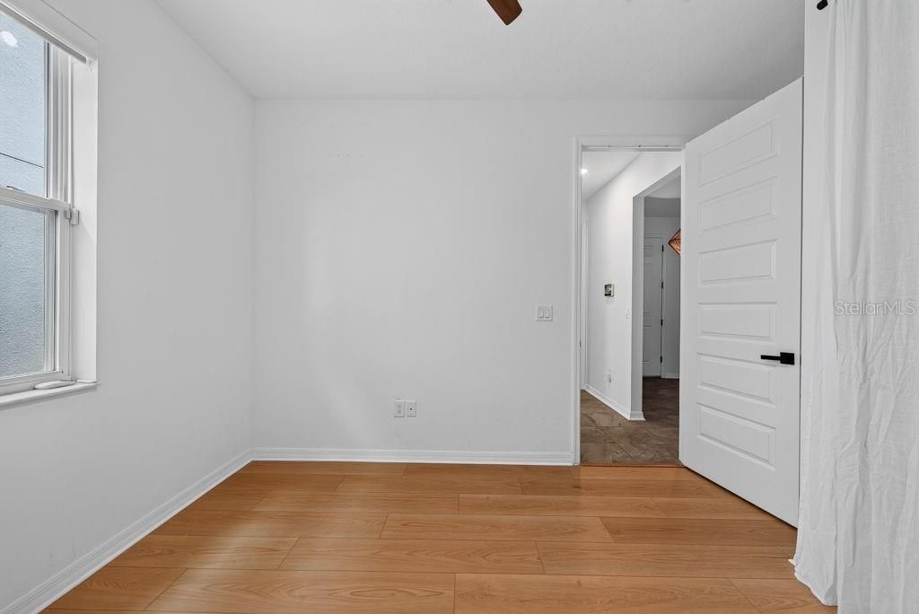 En Venta: $450,000 (4 camas, 3 baños, 2223 Pies cuadrados)