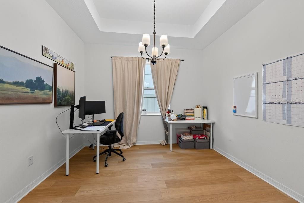 En Venta: $450,000 (4 camas, 3 baños, 2223 Pies cuadrados)