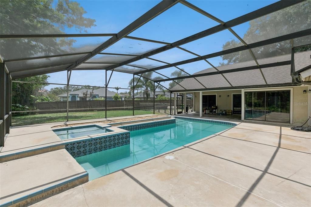En Venta: $525,000 (4 camas, 3 baños, 2176 Pies cuadrados)