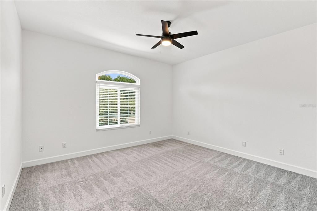 En Venta: $649,900 (3 camas, 2 baños, 2332 Pies cuadrados)